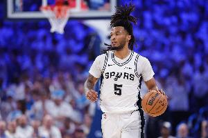 卡斯尔季后赛助攻数突破100次 NBA历史第三年轻&仅次于魔术师帕克