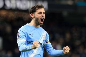 降薪一半！葡媒：巴萨提供年薪800万欧的2+1年合同，B席即将加盟